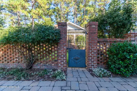 Exterior - 70 Cypress Point Dr, Pinehurst, NC 28374 photo 15 of 48
