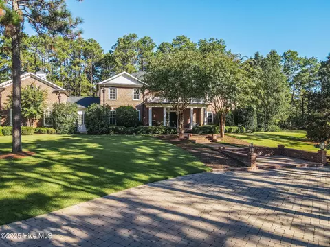 Exterior - 70 Cypress Point Dr, Pinehurst, NC 28374 photo 37 of 48