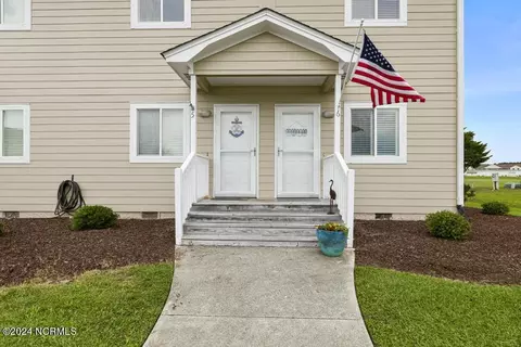 650 Cedar Point Blvd #I6, Cedar Point, NC 28584