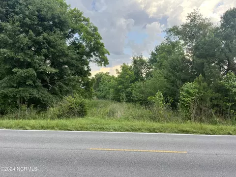 2 Us 117, Burgaw, NC 28425