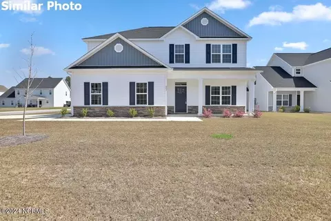 215 Lookout Ln, Sneads Ferry, NC 28460