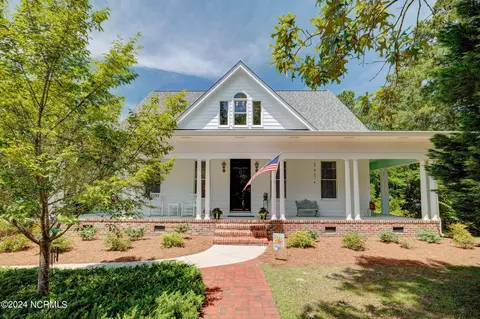 387 Royal Tern Dr, Hampstead, NC 28443