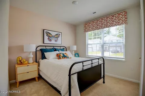 Bedroom - 2080 Nc-102, Ayden, NC 28513 photo 3 of 6