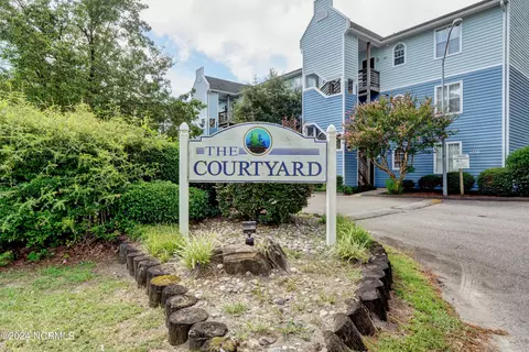 4240 Wilshire Blvd #106E, Wilmington, NC 28403