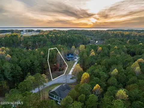 109 Willow Cove Ln, Minnesott Beach, NC 28510