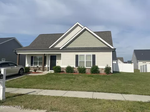 1705 Penncross Dr, Greenville, NC 27834