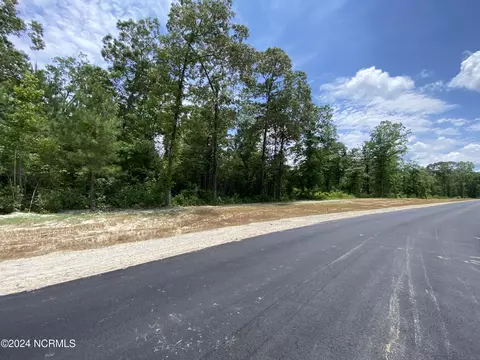 2403 Starling Ln, New Bern, NC 28562