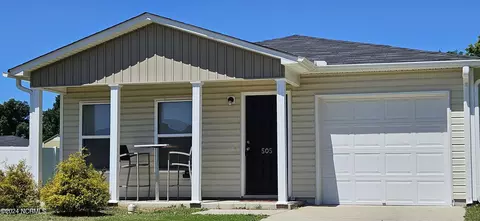 505 Square St, Greenville, NC 27834