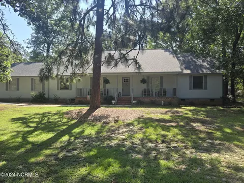 12341 Purcell Rd, Laurinburg, NC 28352