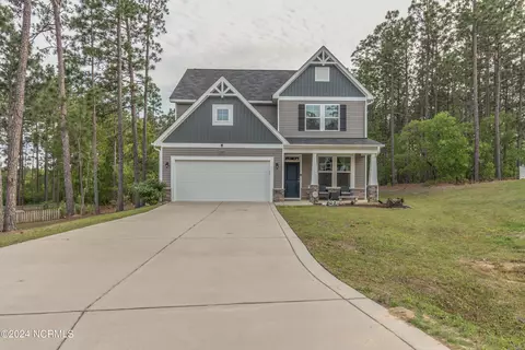 3140 Dana Ln, Aberdeen, NC 28315