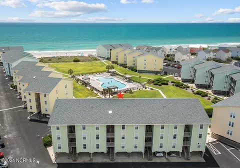 918 N New River Dr #535, Surf City, NC 28445