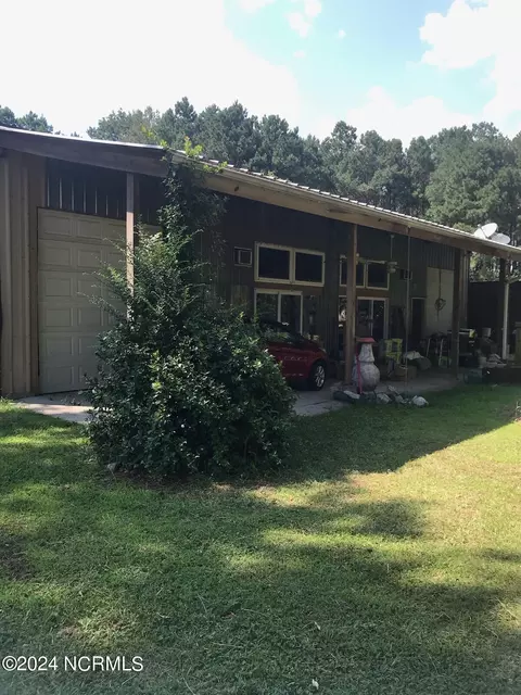 421 Haughton Rd, Edenton, NC 27932