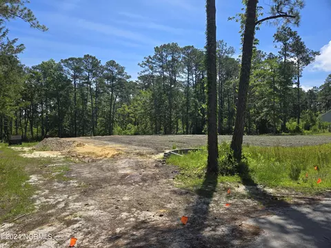 109 Park Ct, Cape Carteret, NC 28584
