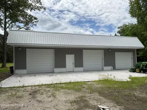 3417 Wharton Station Rd, Washington, NC 27889