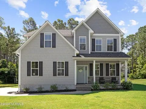 114 Kings Harbor Dr, Holly Ridge, NC 28445