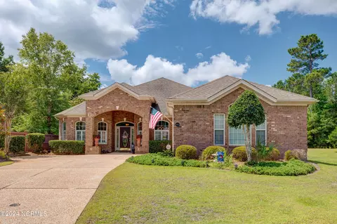 1033 Ringlet Ct, Winnabow, NC 28479