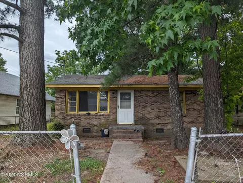 1203 Lincoln St SE, Wilson, NC 27893