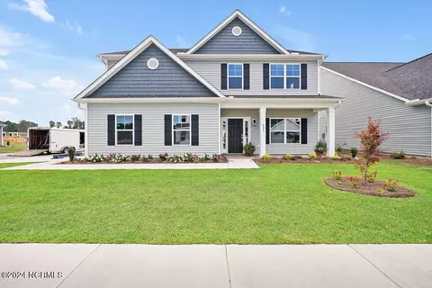 835 Red Sky Dr NE, Winnabow, NC 28479