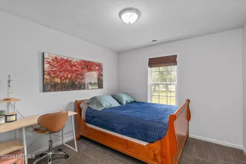 Bedroom - 304 Dayrell Dr, Hubert, NC 28539 photo 2 of 6