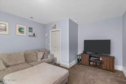 Bedroom - 304 Dayrell Dr, Hubert, NC 28539 photo 1 of 6