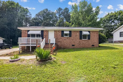 203 Apache Dr, Nashville, NC 27856