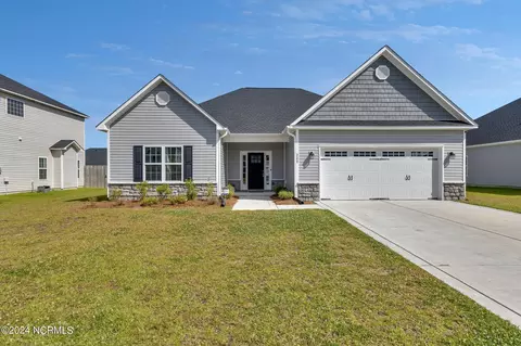 280 Crossroads Store Dr, Jacksonville, NC 28546