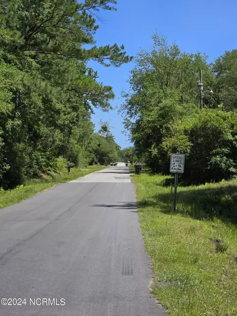 371 381 Elm Rd, Boiling Spring Lakes, NC 28461