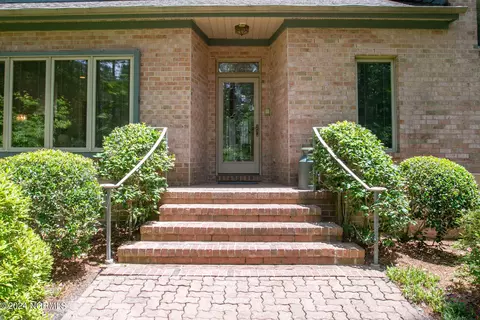 17 Mcmichael Dr, Pinehurst, NC 28374 photo 3