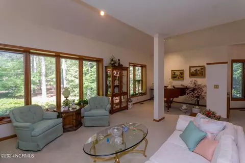 17 Mcmichael Dr, Pinehurst, NC 28374 photo 8
