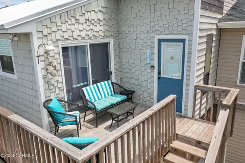 237 Sand Piper Dr, North Topsail Beach, NC 28460