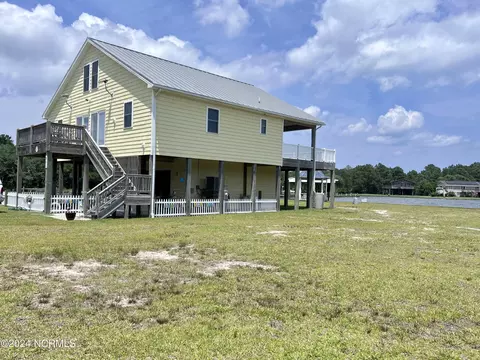 901 Perch Ct, Corolla, NC 27927