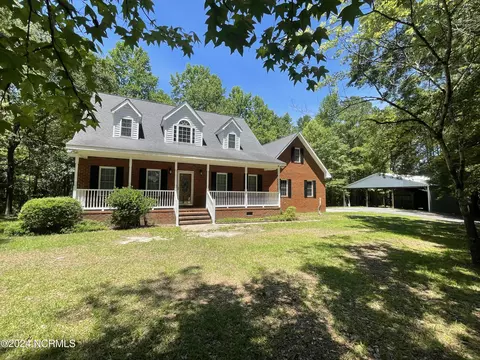 1284 Grand Canyon Rd, Williamston, NC 27892