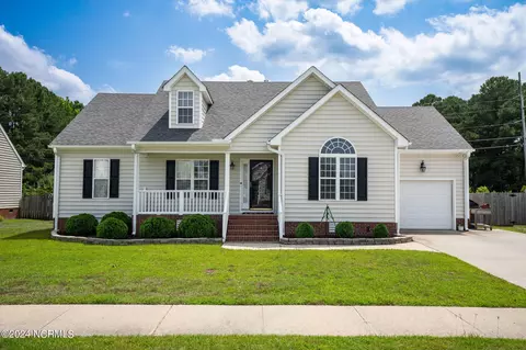 2613 Camille Dr, Winterville, NC 28590