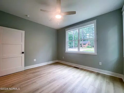 Bedroom - 225 Merion Cir, Pinehurst, NC 28374 photo 13 of 14