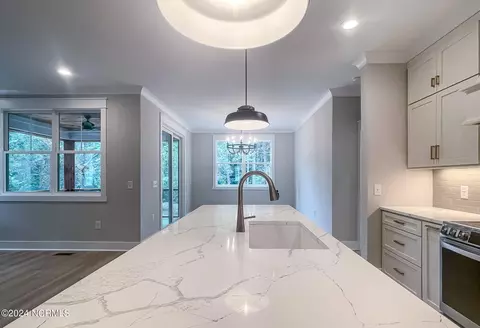 Kitchen - 225 Merion Cir, Pinehurst, NC 28374 photo 7 of 11