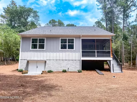 Exterior - 225 Merion Cir, Pinehurst, NC 28374 photo 4 of 16