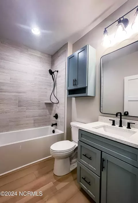 Bath - 225 Merion Cir, Pinehurst, NC 28374 photo 10 of 11