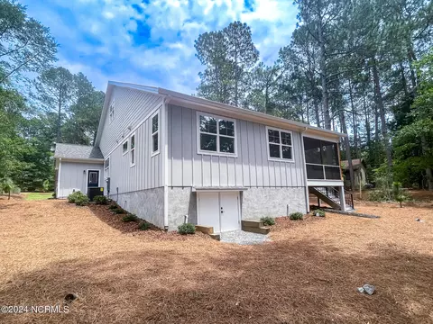 Exterior - 225 Merion Cir, Pinehurst, NC 28374 photo 6 of 16