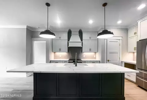 Kitchen - 225 Merion Cir, Pinehurst, NC 28374 photo 2 of 11