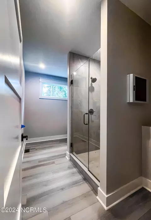 Bath - 225 Merion Cir, Pinehurst, NC 28374 photo 8 of 11