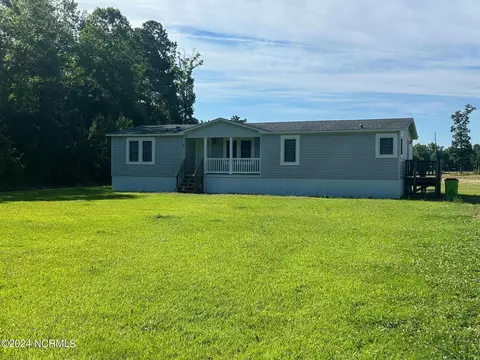 640 Dover Rd, Cove City, NC 28523