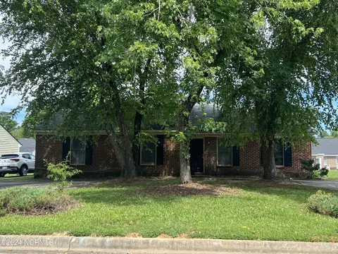 3708 Nealshire Dr NW, Wilson, NC 27896