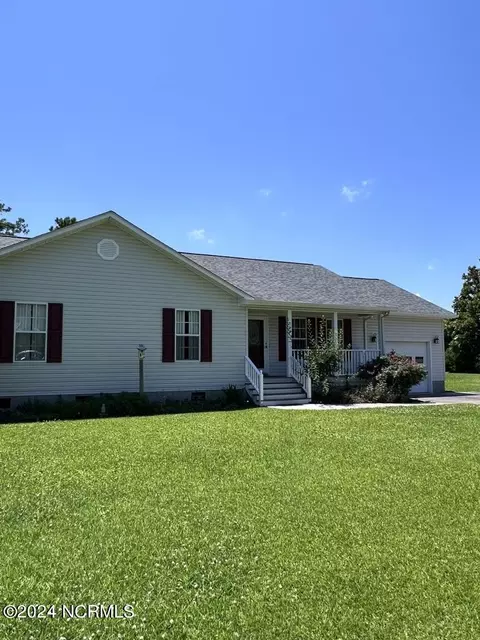 113 Pearl Dr, Beaufort, NC 28516