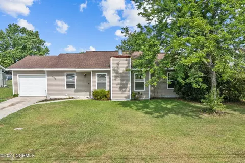1400 Halltown Rd, Jacksonville, NC 28546