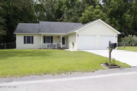 728 Stonewall Ave, Jacksonville, NC 28540