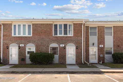 273 Salter Path Rd #32, Pine Knoll Shores, NC 28512