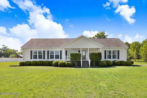 3527 Brothers Rd, La Grange, NC 28551