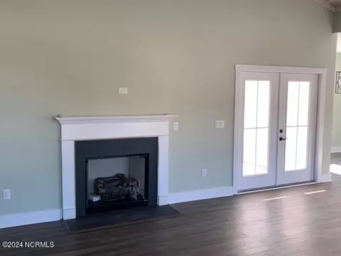 Living - 312 Maritime Loop Dr, Bath, NC 27808 photo 1 of 2