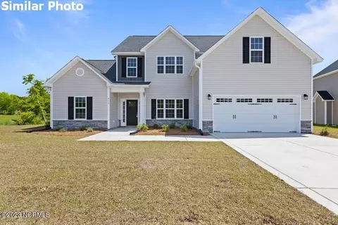 504 Pebble Shore Dr, Sneads Ferry, NC 28460