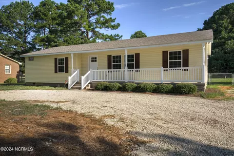 1704 Leggett Rd, Rocky Mount, NC 27801